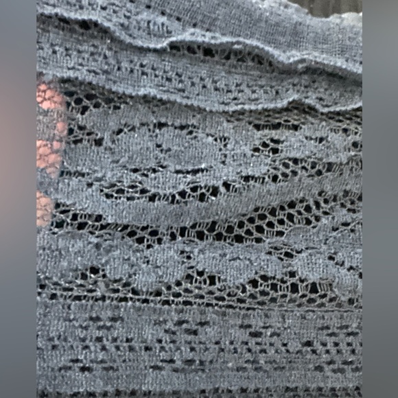 Joseph A Black Dolman Sleeve with Sheer Sleeve - Size M - Picture 12 of 13